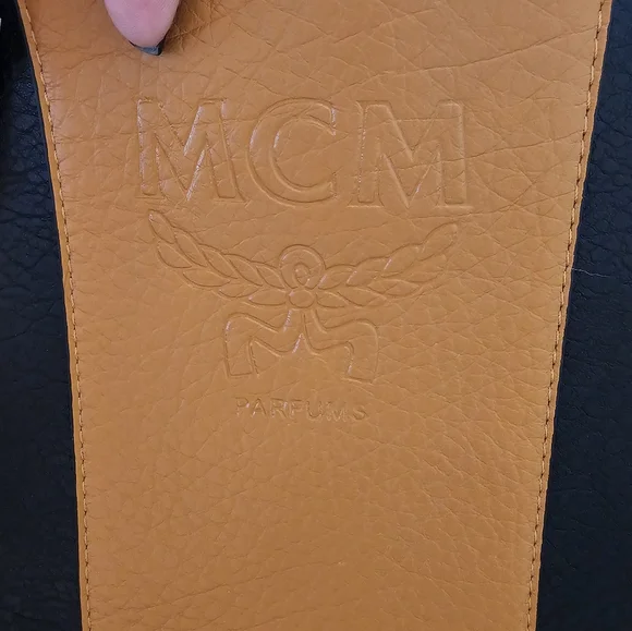MCM Black and Gold Tote Bag Great for traveling! - Picture 6 of 7